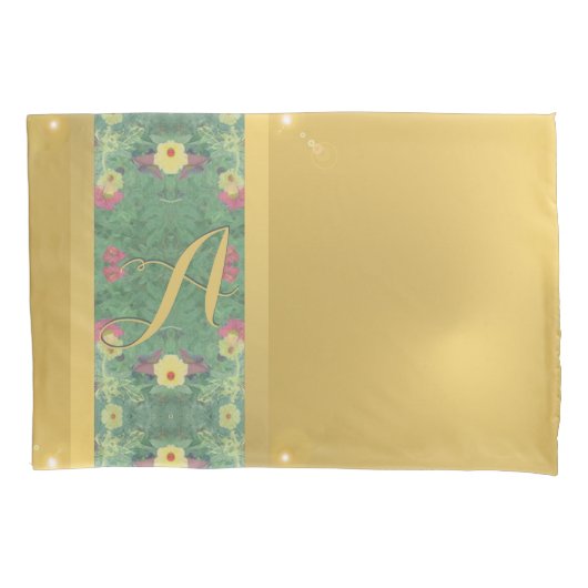 Floral Brass-like Monogram Pillowcase Kussensloop (Voorkant-Links)
