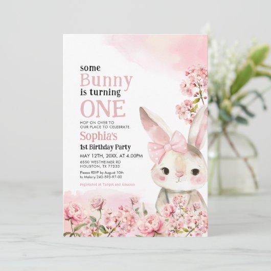 Floral Bunny Rabbit 1e verjaardag Uitnodiging (Staand voorkant)