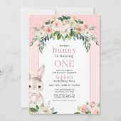 Floral Bunny Rabbit 1e verjaardag Uitnodiging (Voorkant)