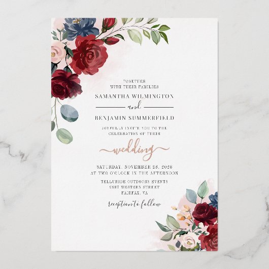 Floral Burgundy Botanical Script Weddenschap Roos Folie Uitnodiging (Voorkant)