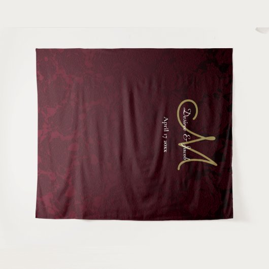 Floral Burgundy Gold Wedding Monogram Foto Booth Wandkleed (Voorkant (horizontaal))