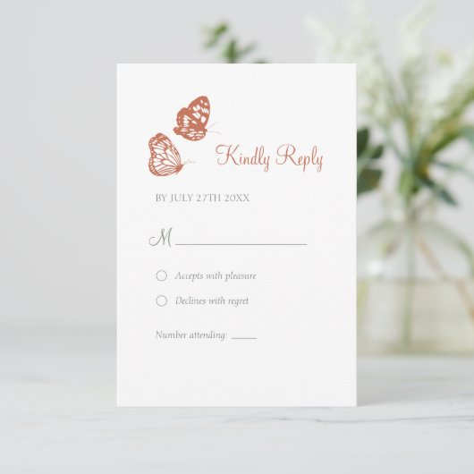 Floral Butterfly Garden Terracotta Boho Wedding RSVP Kaartje (Staand voorkant)