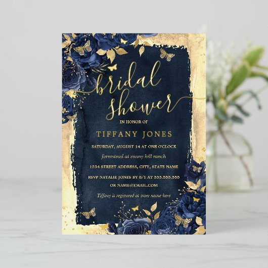 Floral Butterfly Navy Gold Vrijgezellenfeest Folie Uitnodiging (Staand Voorkant)