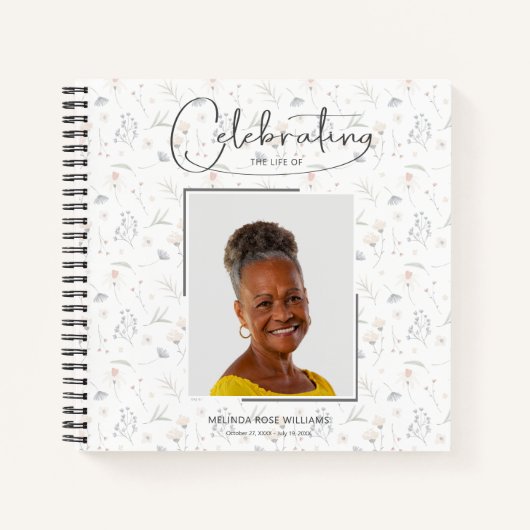 Floral Celebration of Life Funeral Guest Book Notitieboek (Voorkant)