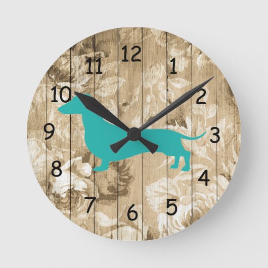 Floral Chalk Wood Faux Dachshund Wall Clock Ronde Klok (Voorkant)