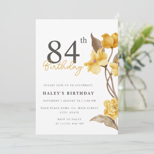Floral Chic Elegant Eenvoudig Geel 84e Verjaardag Kaart (Staand voorkant)