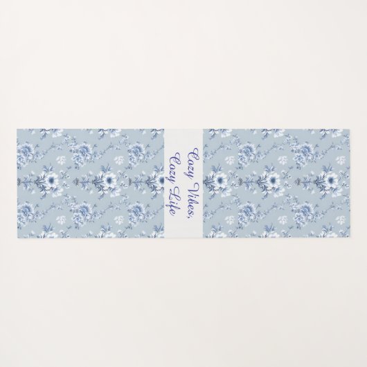 Floral Chinoiserie Blue Toile with custom text Yogamat (Achterkant (horizontaal))