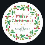 Floral Christmas Wreath familienaam Ronde Sticker<br><div class="desc">Bloemen Kerst Krans Familienaam Classic</div>