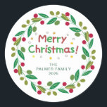 Floral Christmas Wreath familienaam Ronde Sticker<br><div class="desc">Bloemen Kerst Krans Familienaam Classic</div>