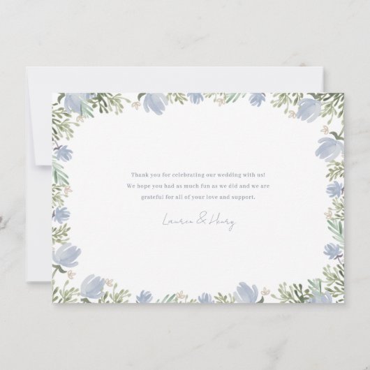 Floral Crest Waterverf Monogram Bruiloft Bedankkaart (Achterkant)