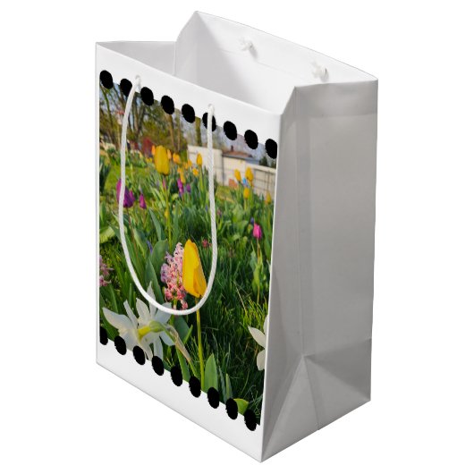 Floral Custom Gift Bag Medium Cadeauzakje (Achterkant Gekanteld)