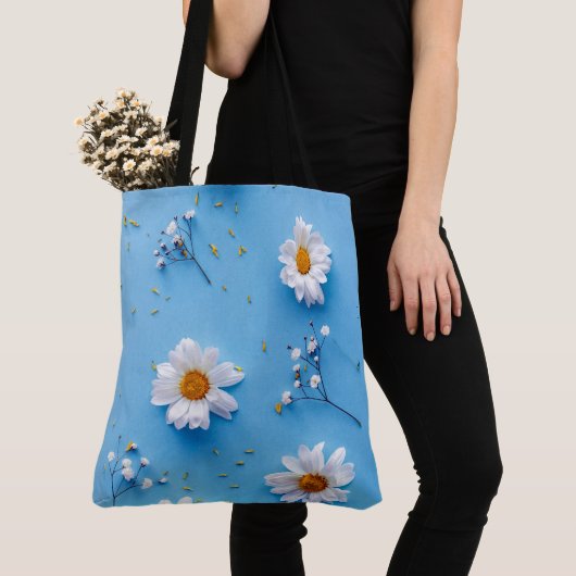 Floral Daisy Pattern - Lichtblauw Tote Bag (Dichtbij)