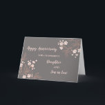 Floral Daughter & Son in Law Bruiloft Jubileum Kaart<br><div class="desc">Gelukkige trouwjubileumkaart voor dochter en schoonzoon met  lichtroze en witte bloemen,  en oprechte vers.</div>