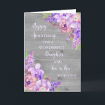 Floral Daughter & Son in Law Bruiloft Jubileum Kaart<br><div class="desc">Gelukkige trouwjubileumkaart voor dochter en schoonzoon met mooie waterverf  paarse bloemen,  rustiek hout en sentimentele vers.</div>