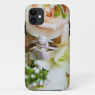 -floral-dc-wedding-ring-shot-Rebekah-Hoyt-Ph iPhone 11 Hoesje