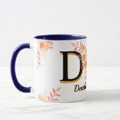 Floral Demila Mug – Elegant Letter D Coffee Cup Mok (Links)