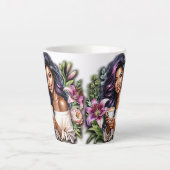 Floral Design Mooie dame met koffie Latte Mok (Voorkant)