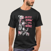 Floral Doin' Nails Manicurist Nail Tech Woman Poli T-shirt (Voorkant)