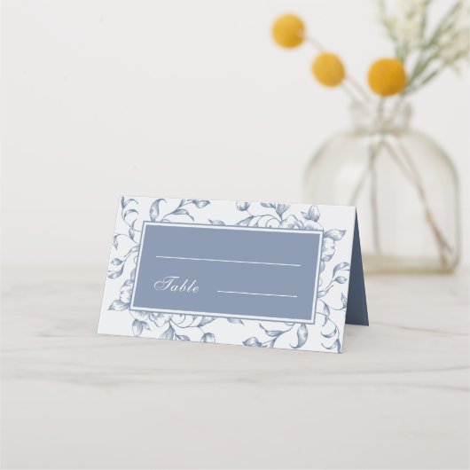 Floral Dusty Blue Elegant Bruiloft Gevouwen Plaatskaartje (Voorkant)