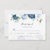 Floral Dusty Blue Floral Script Wedding RSVP Kaartje (Voorkant)