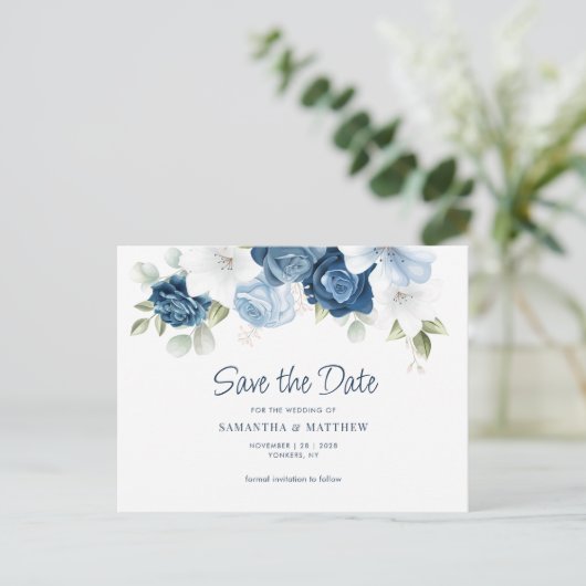 Floral Dusty Blue Greenery Save the Date Aankondigingskaart (Staand voorkant)