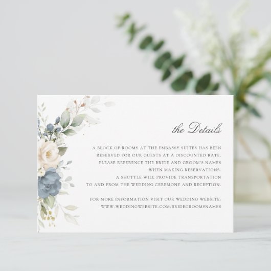 Floral Dusty Blue Greenery Wedding Details Invoege Kaart (Staand voorkant)