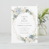 Floral Dusty Blue Greenery Wedding Save the Date Kaart (Staand voorkant)