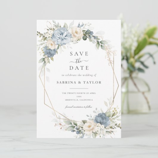 Floral Dusty Blue Greenery Wedding Save the Date Kaart (Staand voorkant)