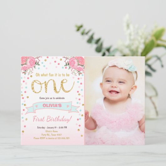 Floral Eerste verjaardag: Girl Pink Gold Rozen Kaart (Staand voorkant)