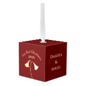 Floral Elegant Red Gold Couple's eerste Kerstmis Decoratie (Achter hoekig)