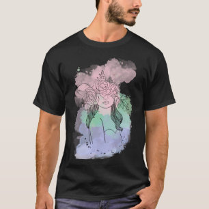Floral Femme Een kleurrijk portret van een bloemen T-shirt