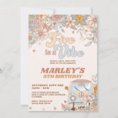 Floral Five is een Vibe Groovy Retro 5th Birthday Kaart (Voorkant)