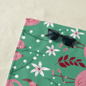 Floral flamingo naadloos roze groen patroon strandlaken (In situ)