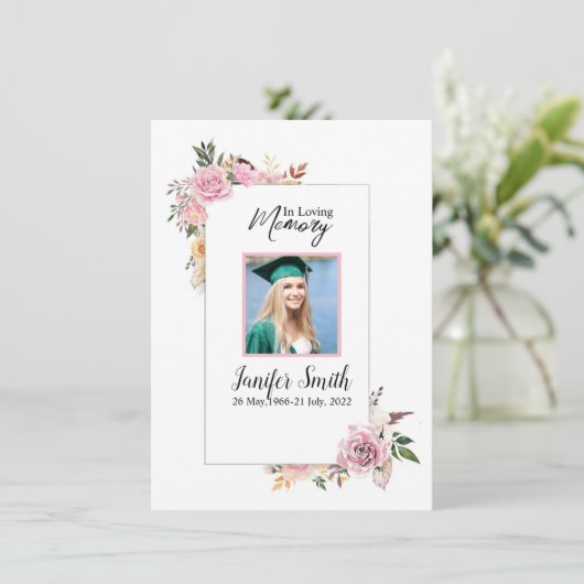 Floral Funeral Prayer Card Sjabloon (Staand voorkant)