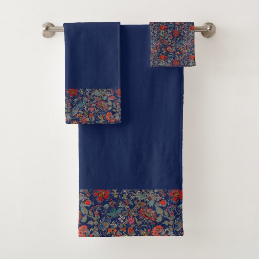 Floral Garden in Reds Border in Dark Blue Bad Handdoek (Insitu)