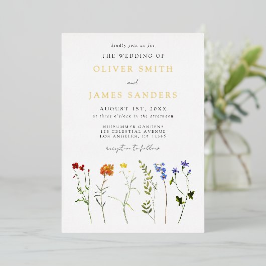 Floral Gay Pride bruiloft Folie Uitnodiging (Staand Voorkant)