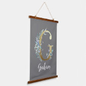 Floral Gold Letter G over grijs Hangend Wandkleed (Gebogen)