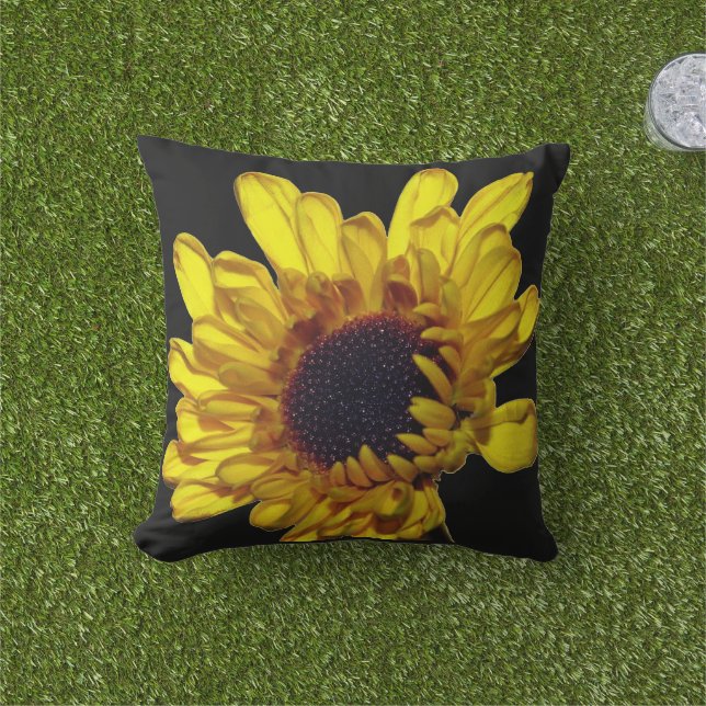 Floral Golden Yellow Black Abstract Artsy Gift Buitenkussen (Gras)