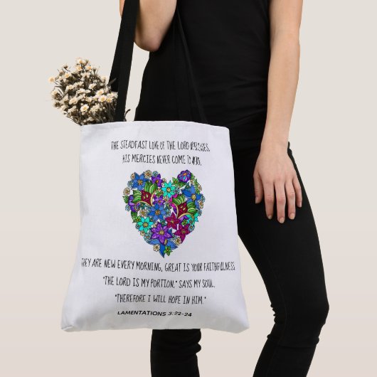 Floral Heart, vers uit Lamentaties 3:22-24 Tote Bag (Dichtbij)