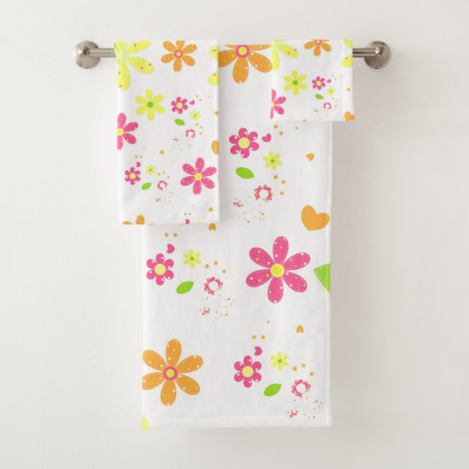 Floral Hippy Style Daisies Bad Handdoek (Insitu)