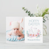Floral Hoppy Easter Bunny 1 Foto Holiday Kaart (Staand voorkant)