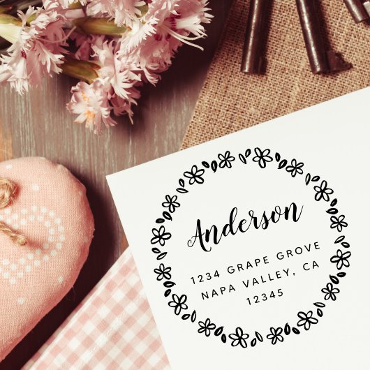 Floral krans script familienaam retour adres  zelfinktende stempel