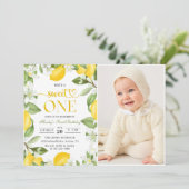 Floral Lemon Citrus 1st Birthday Foto Kaart (Staand voorkant)