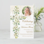 Floral Lily Cross Celebration of Life Funeral Kaart (Staand voorkant)