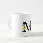 Floral M Monogram Mok met bewerkbare naam (Voorkant links)