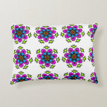 Floral Mandala Pattern Accent Kussen<br><div class="desc">An elegant throw pillow featuring a vibrant purple floral mandala pattern, perfect for adding an artistic touch to your home decor</div>