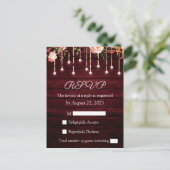 Floral Maroon Houten Rustieke Bruiloft RSVP Briefkaart (Staand voorkant)