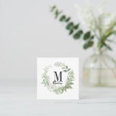 Floral Monogram Green Foliage Vierkante Visitekaartje (Staand voorkant)