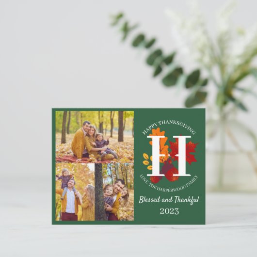 Floral Monogram Thanksgiving Familiefoto Collage Feestdagenkaart (Staand voorkant)