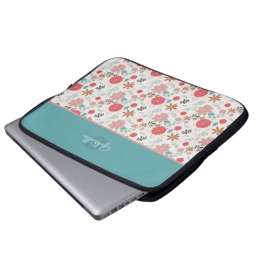 Floral monogrammed laptop sleeve (Voorkant onderkant)